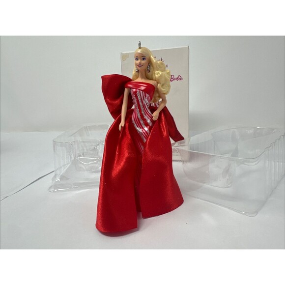 Hallmark Keepsake Holiday Barbie 2019 - 5th In Series - Candy Cane Pattern Dress - Picture 3 of 8